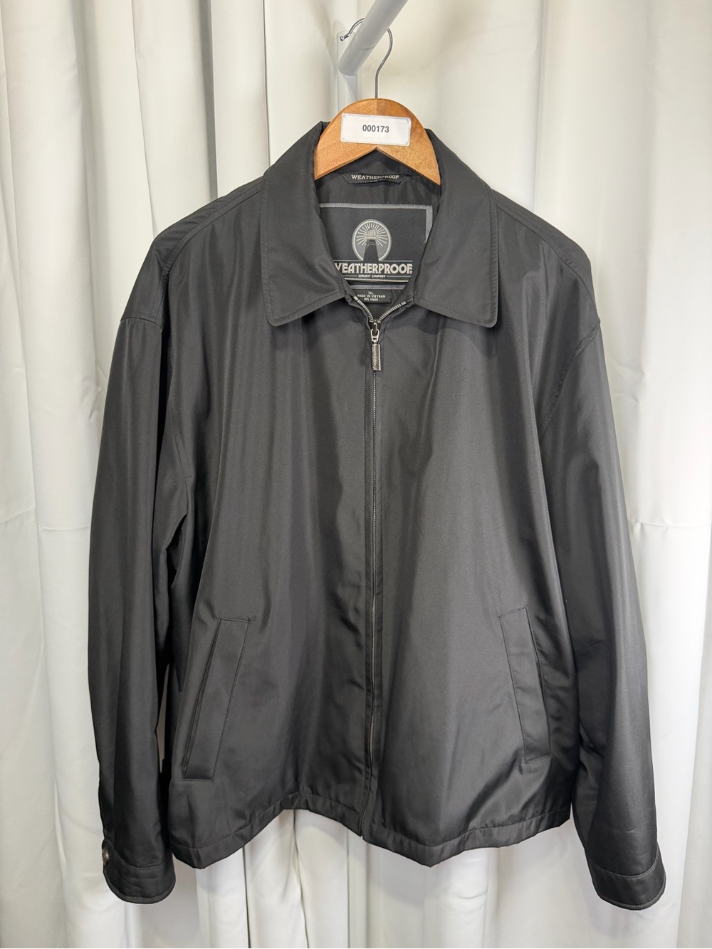 Weatherproof Men’s XL Black Lightweight Full Zip Windbreaker Jacket